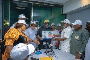 Coalition Donates APC Guber Forms To Okonkwo